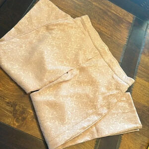 89th & Madison pale pink capris size Med